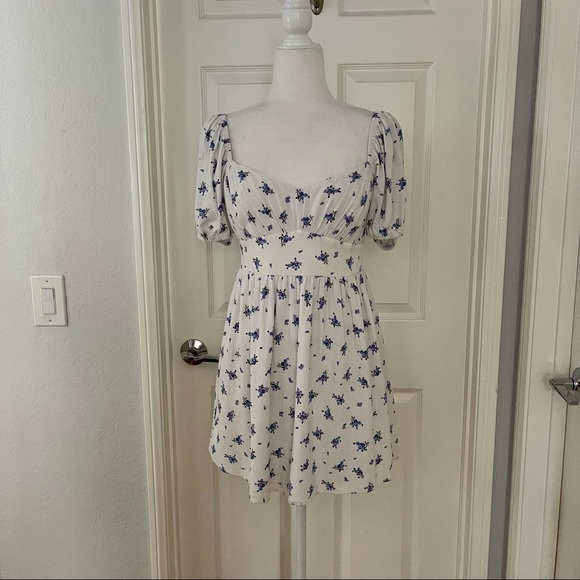 Forever 21 Empire Floral Empire Waist Mini Dress Size M - Picture 1 of 9